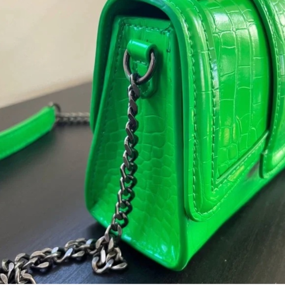 Zara bright green mini City Bag - Picture 3 of 9